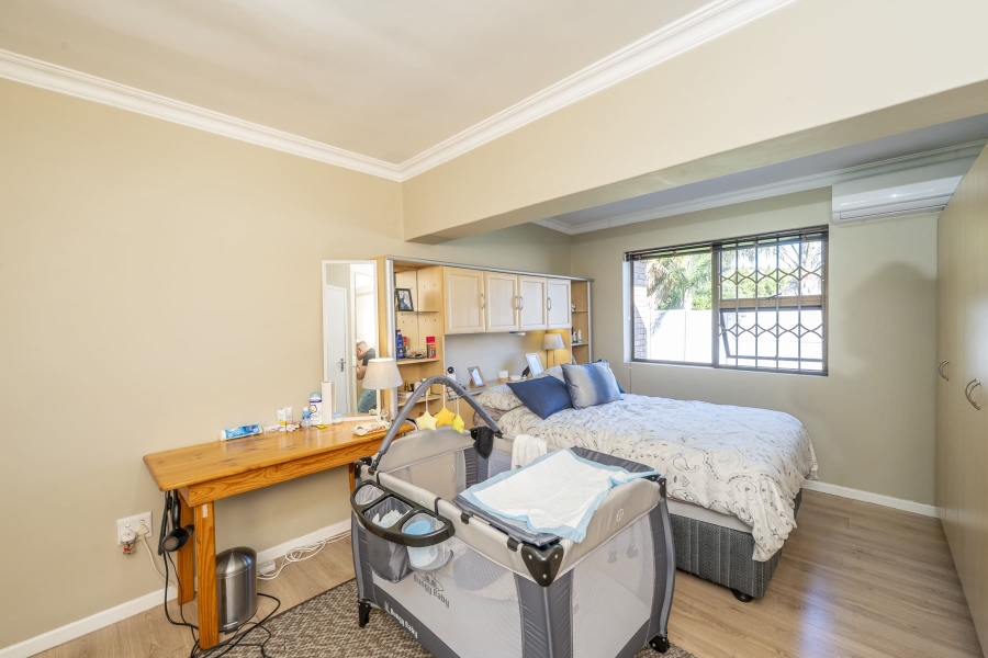 5 Bedroom Property for Sale in De Oude Spruit Western Cape